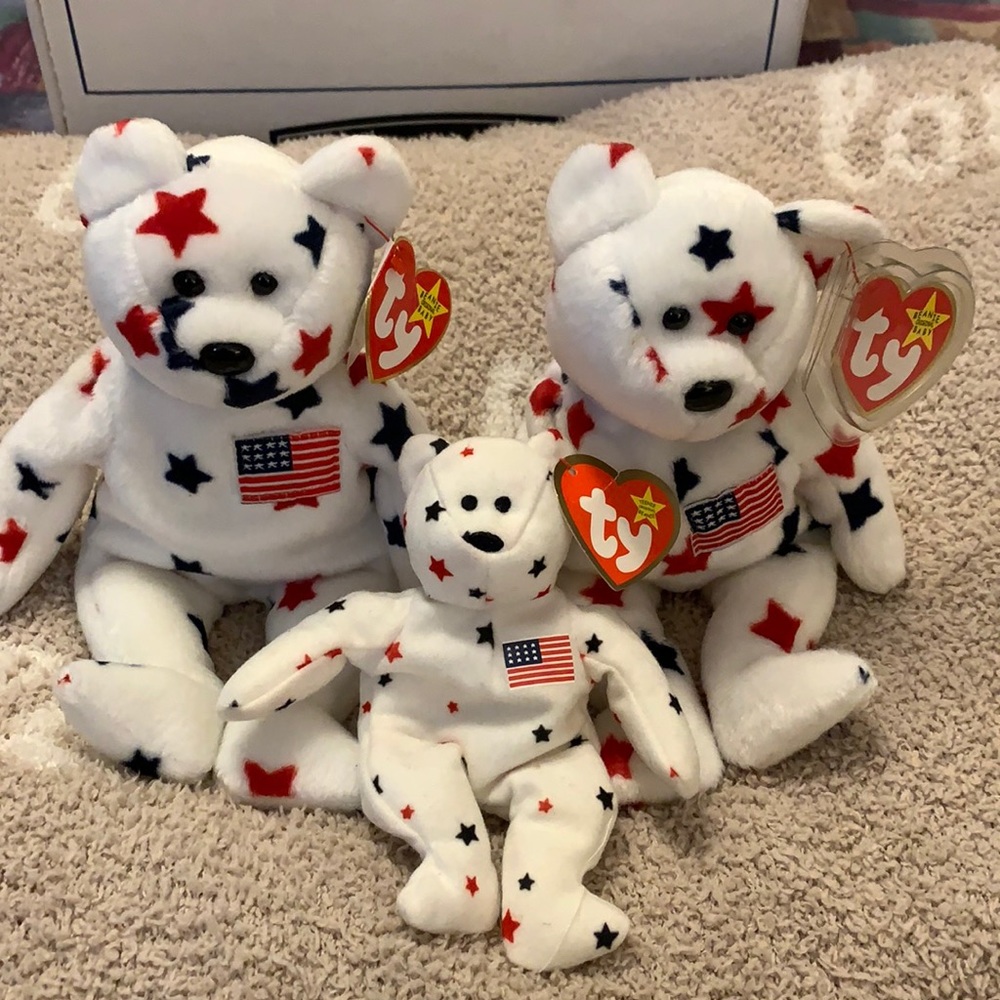 Beanie baby Glory. 1997 with tooth tag errors.